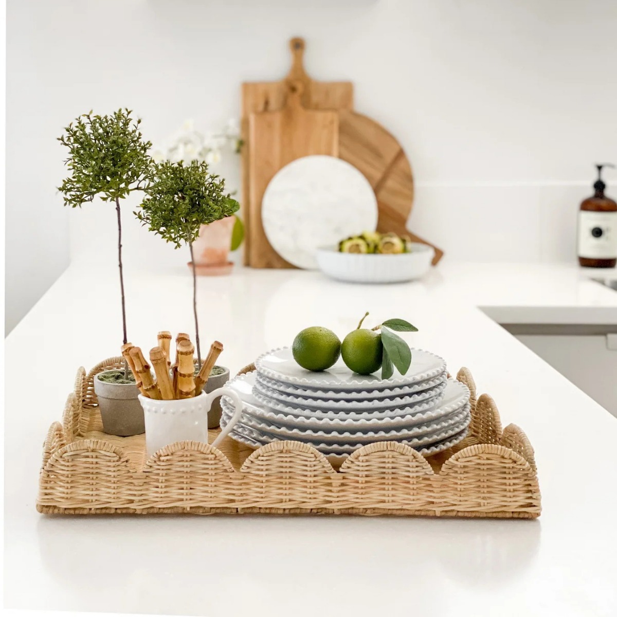 Pastoral rattan storage tray natural rattan household waterproof and mildew-proof idle fruit tray decorative tray
